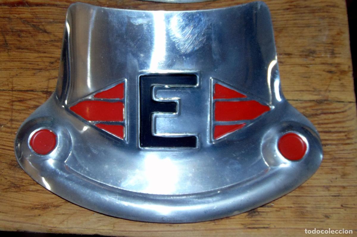 Voitures et Motocyclettes: ANTIGUO EMBELLECEDOR DE GUARDABARROS MOTOCICLETA , NUEVO SIN USO , ALUMINIO
