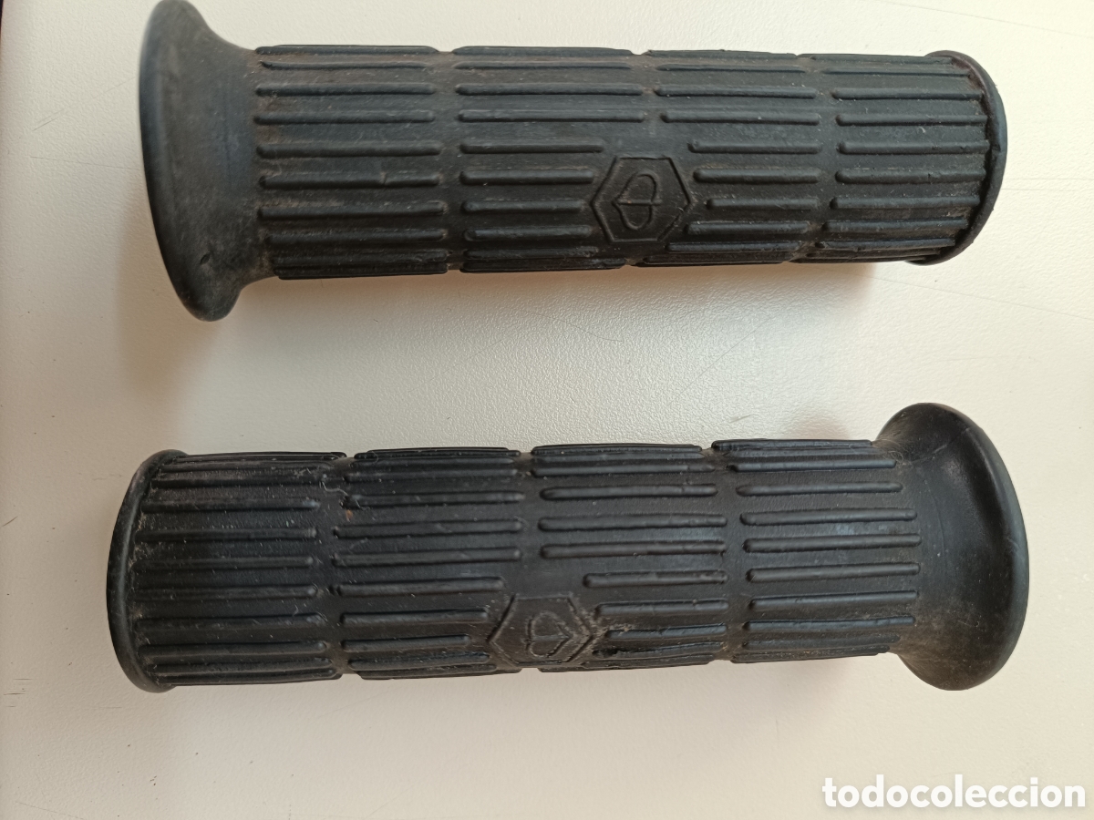 Voitures et Motocyclettes: Pu&ntilde;os Vespa originales.