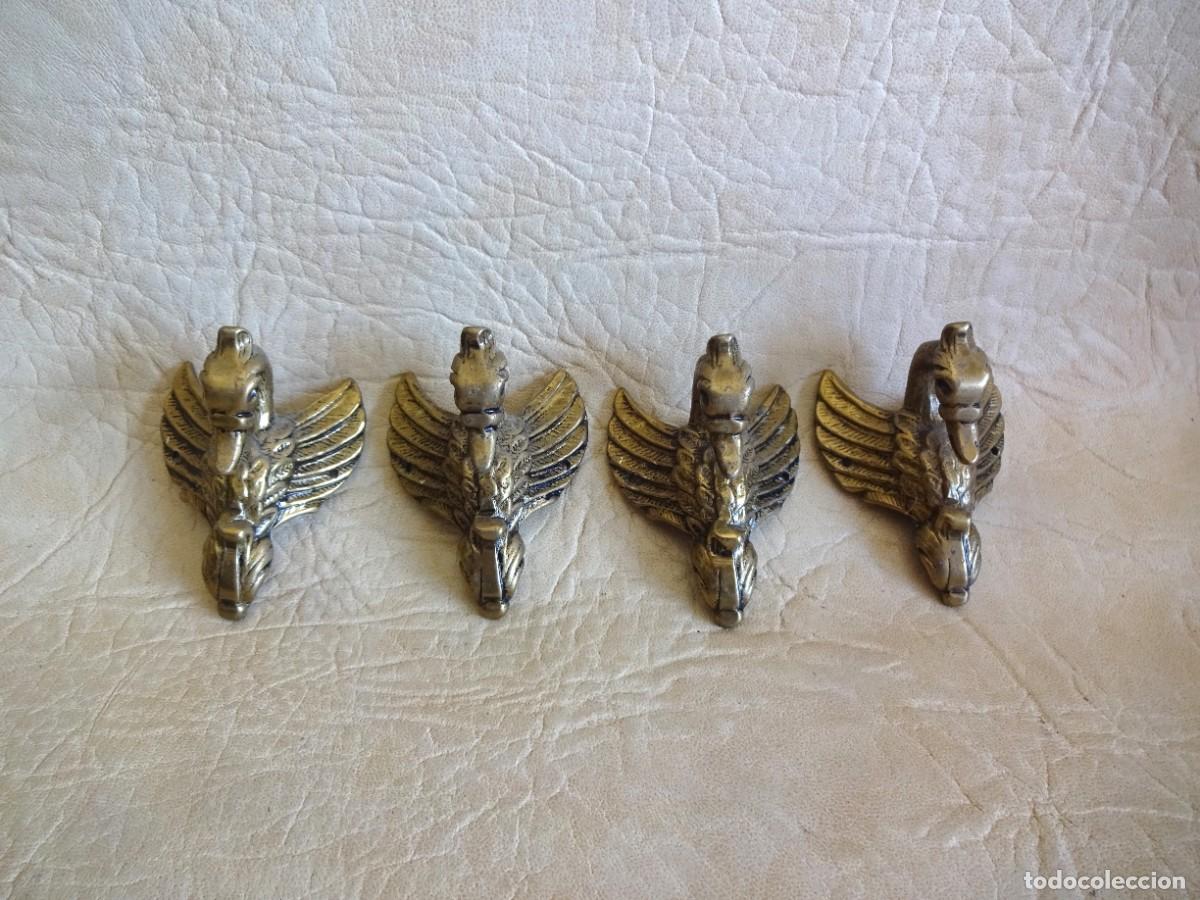 Coches y Motocicletas: lote de 4 embellecedores de bronce o laton cisne o pato