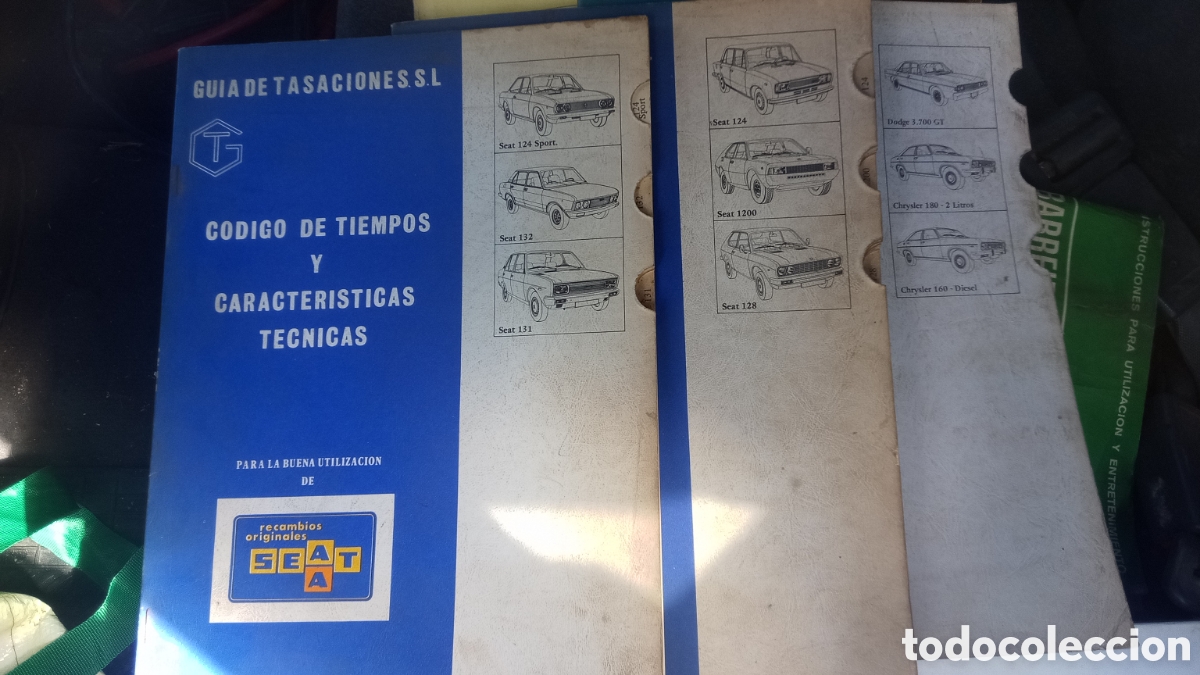 Coches y Motocicletas: Lote de manuales t&eacute;cnicos vintage SEAT y Chrysler/Dodge. . Gu&iacute;as de tasaci&oacute;n, tiempos y caracter&iacute;sti