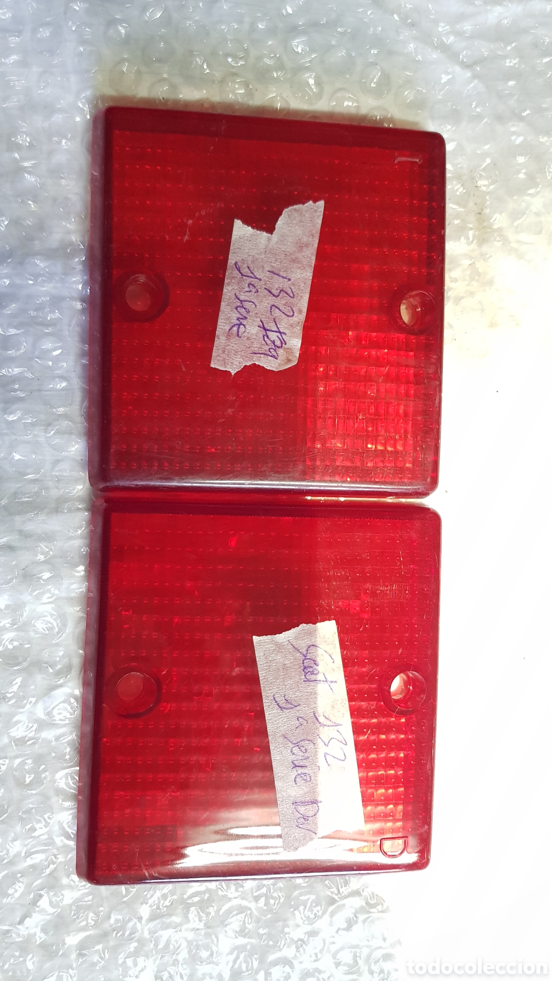 Coches y Motocicletas: Tulipas traseras Rojas Seat 132