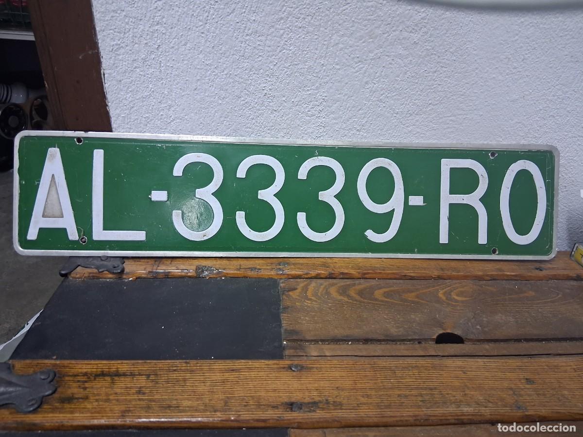 Coches y Motocicletas: Placa matr&iacute;cula de coche provisional espa&ntilde;ola de los a&ntilde;os 80 AL 3339 RO Almer&iacute;a