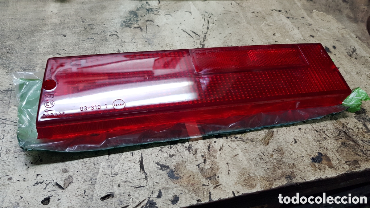 Coches y Motocicletas: Tulipa trasera Izquierda Seat 131