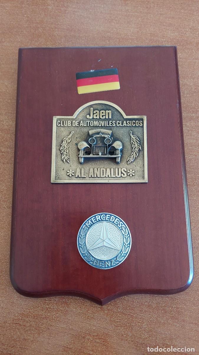 Coches y Motocicletas: Metopa Ja&eacute;n club autom&oacute;viles cl&aacute;sicos escudo de Mercedes Benz