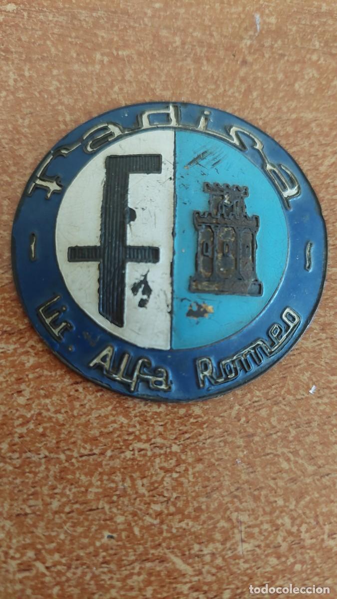 Coches y Motocicletas: Placa de coche esmalatada Antigua Fadisa Alfa Romeo
