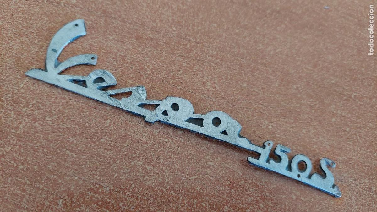 Carros e motociclos: Placa emblema de Vespa 150 S