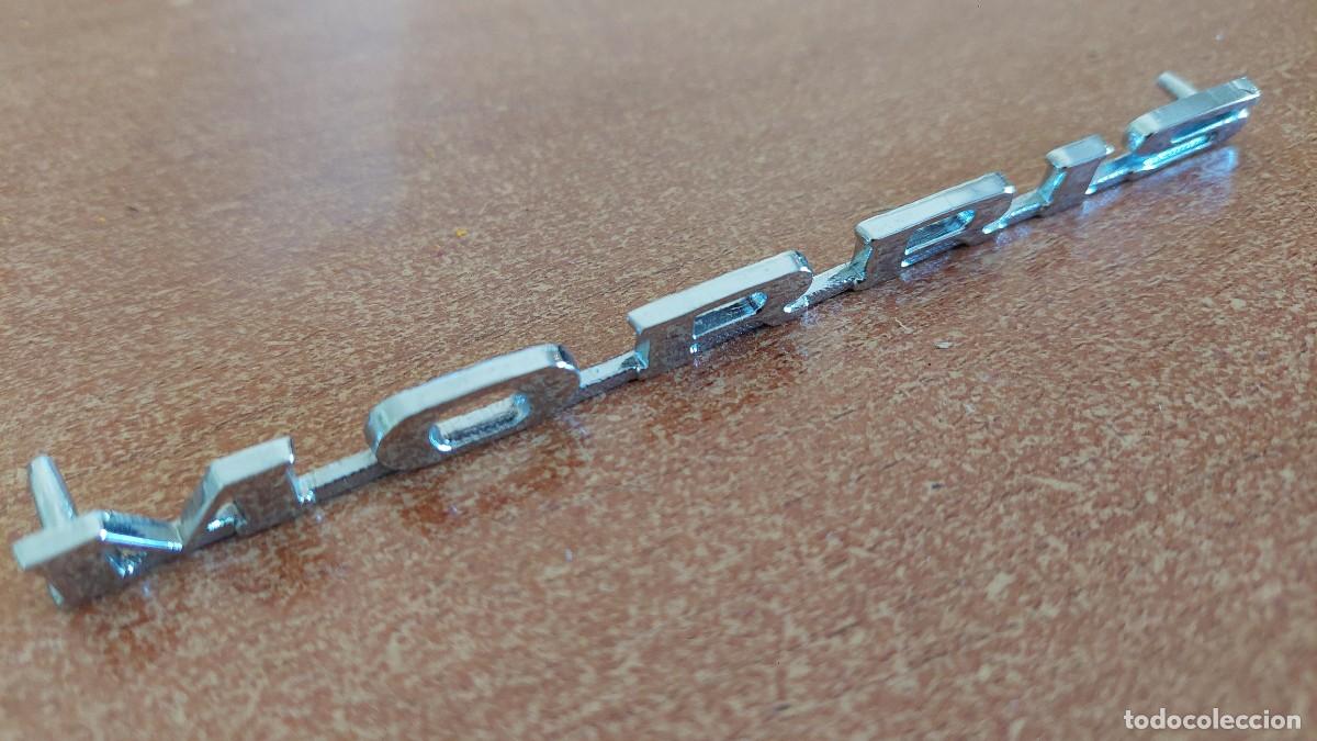 Coches y Motocicletas: Placa emblema de Morris
