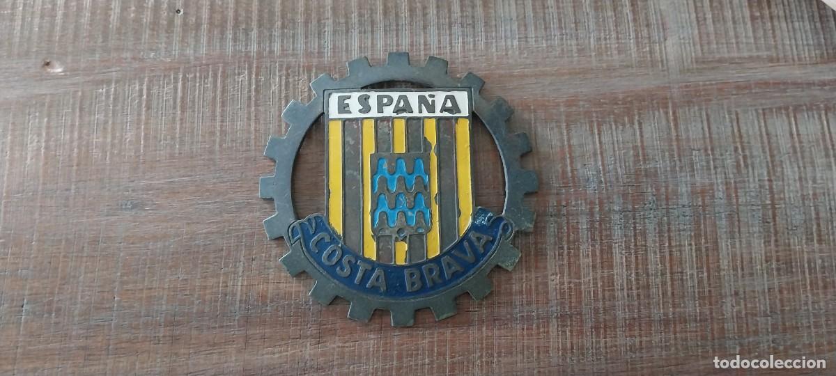 Coches y Motocicletas: ANTIGUA CHAPA DE COCHE COSTA BRAVA A&Ntilde;OS 50 MIRAR