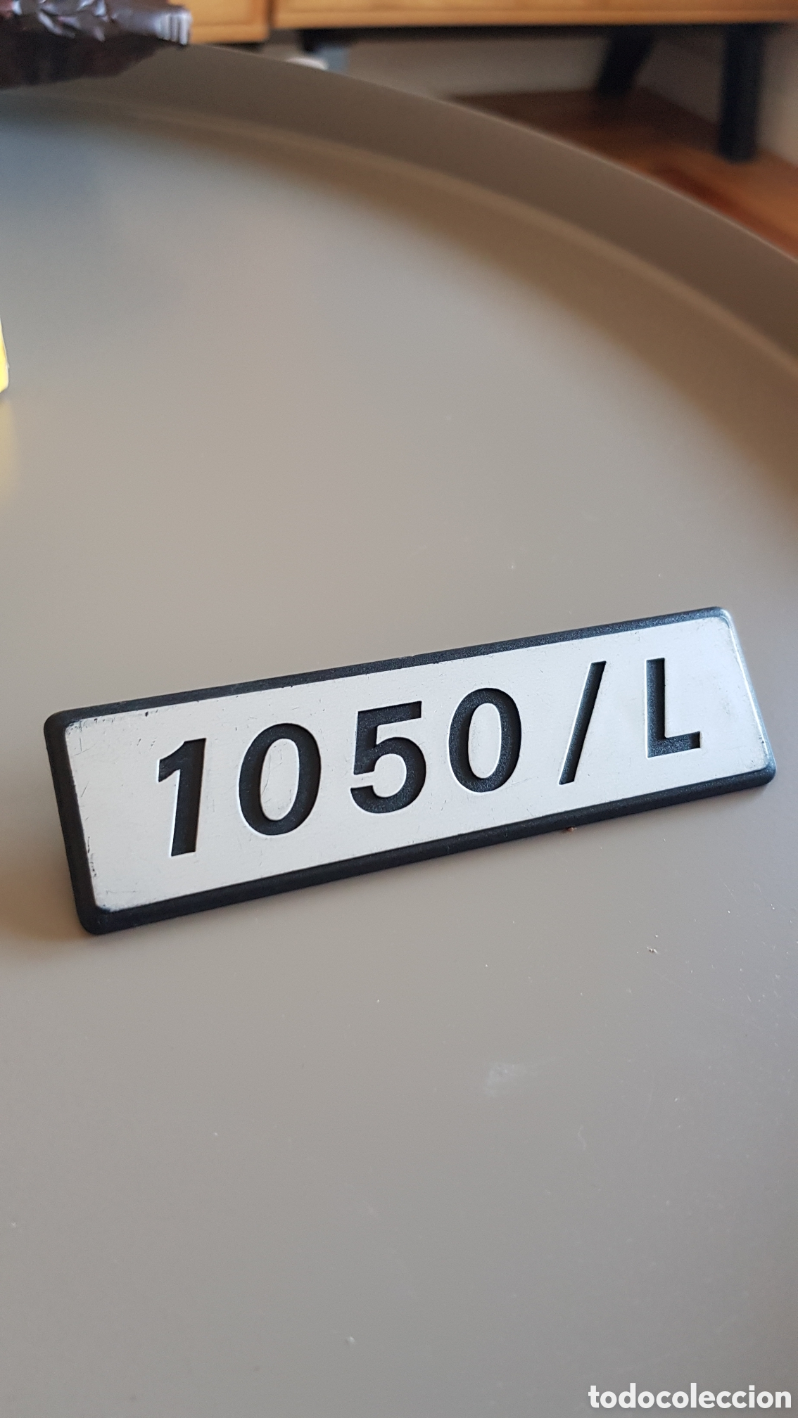 Coches y Motocicletas: Insignia Lateral Seat 127