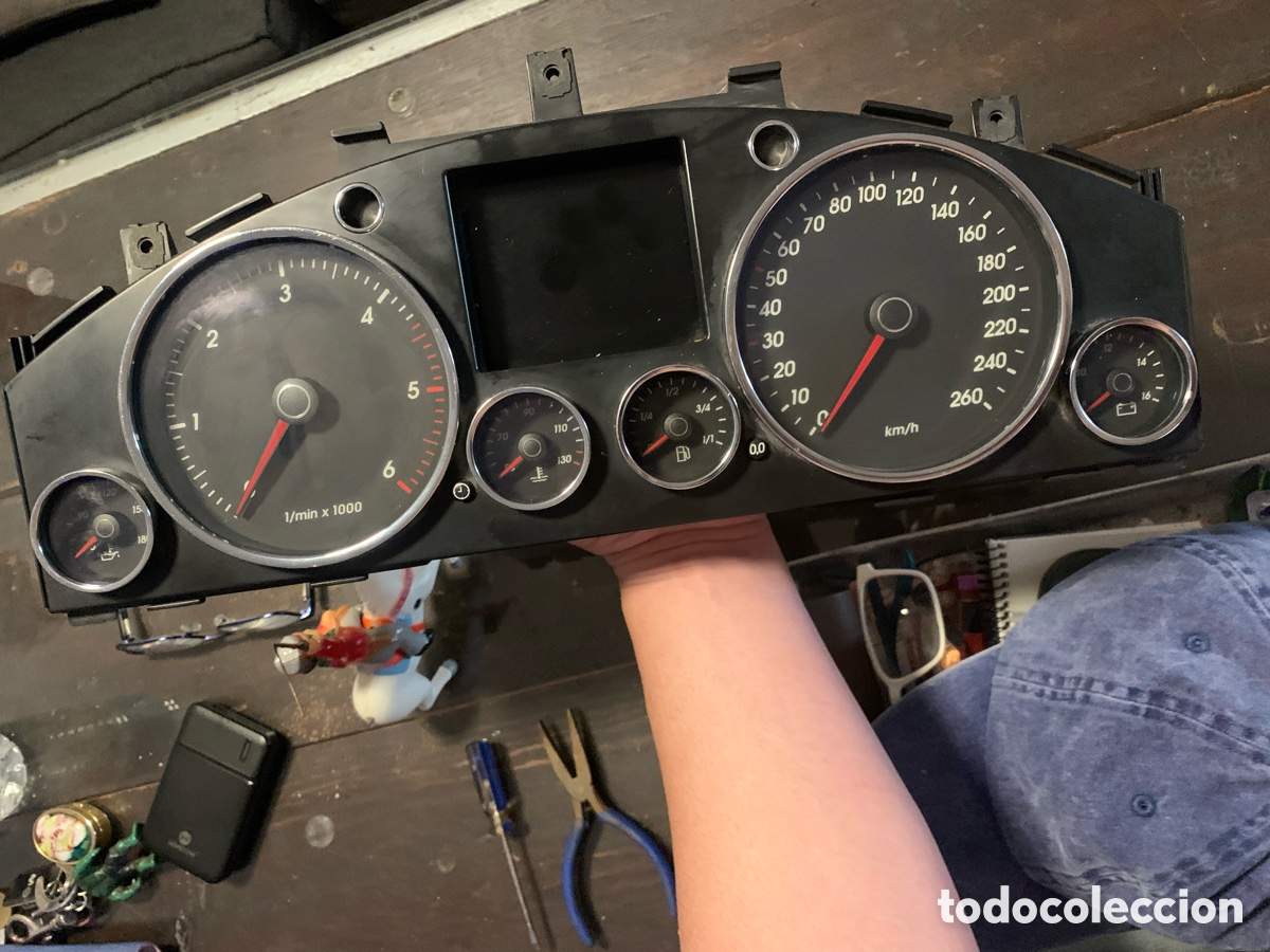 Coches y Motocicletas: Cuadro instrumentos vokswaguen toureg