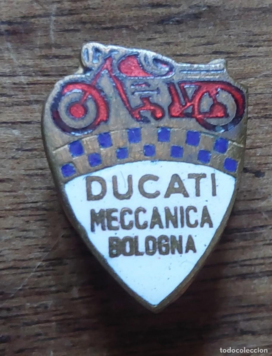 Coches y motocicletas: Antiguo emblema Ducati