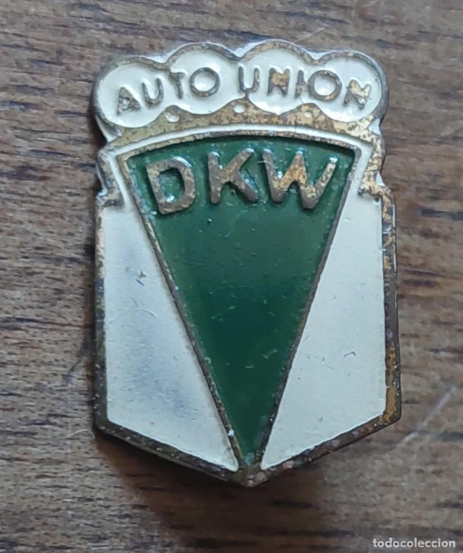 Coches y motocicletas: Antiguo emblema DKW auto union