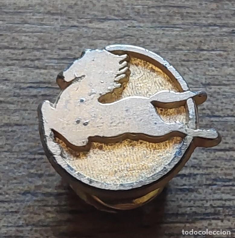 Coches y motocicletas: Antiguo emblema Pegaso
