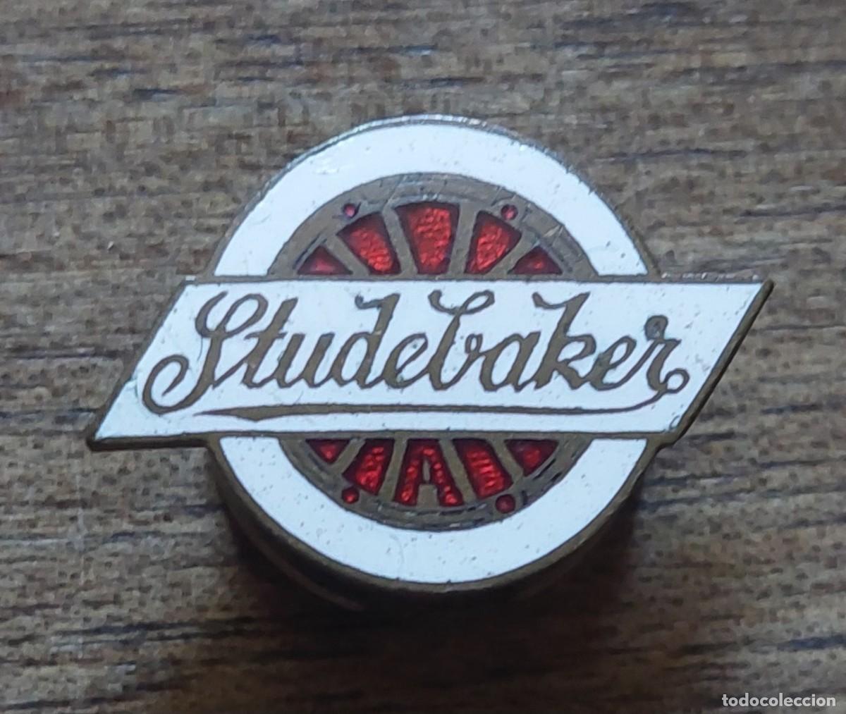 Coches y motocicletas: Antiguo emblema Studebaker