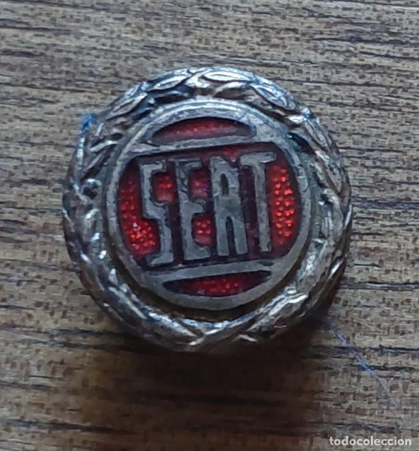Coches y motocicletas: Antiguo emblema Seat
