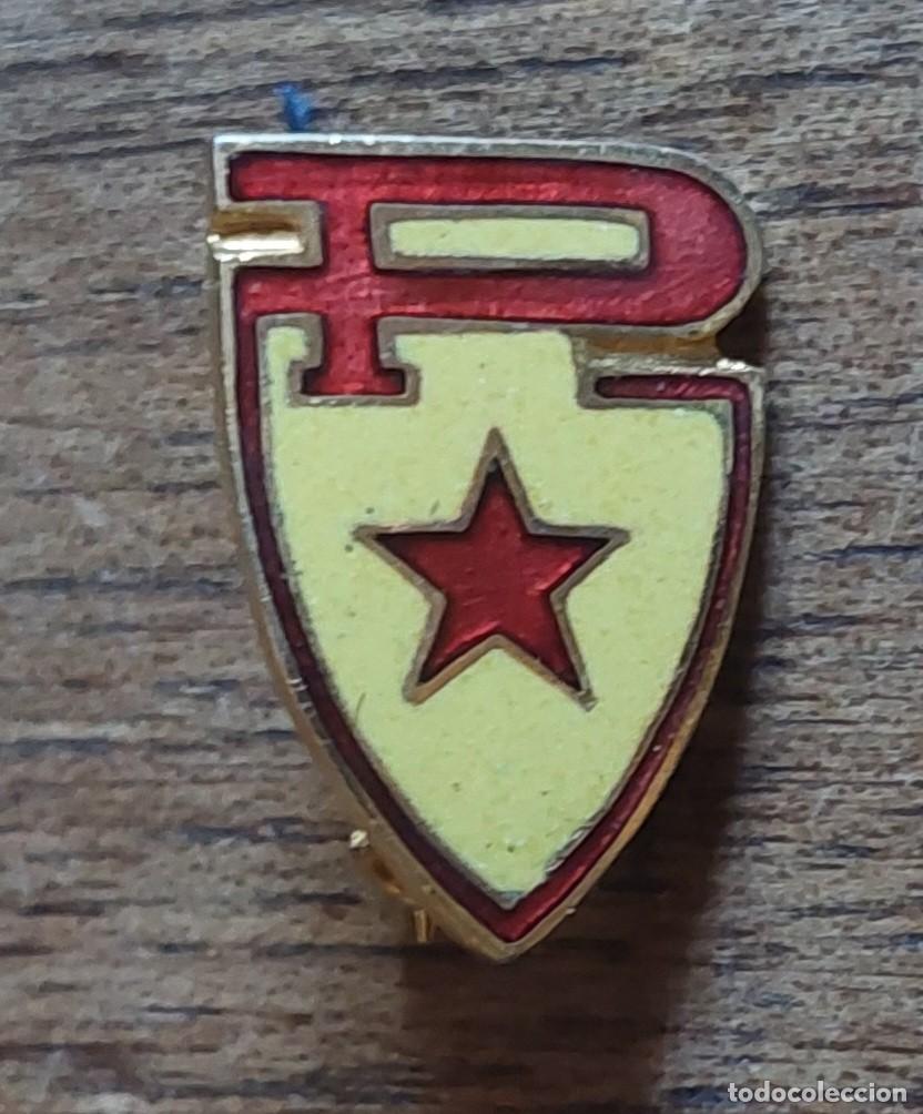 Coches y motocicletas: Antiguo emblema pirelli - Foto 1