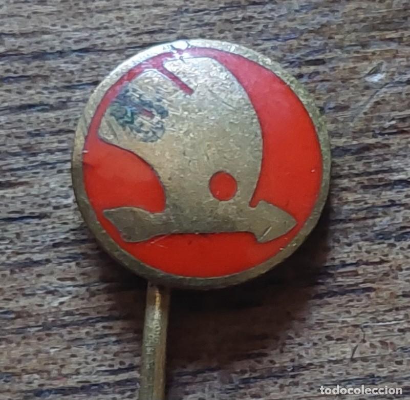 Voitures et Motocyclettes: Antiguo emblema Skoda