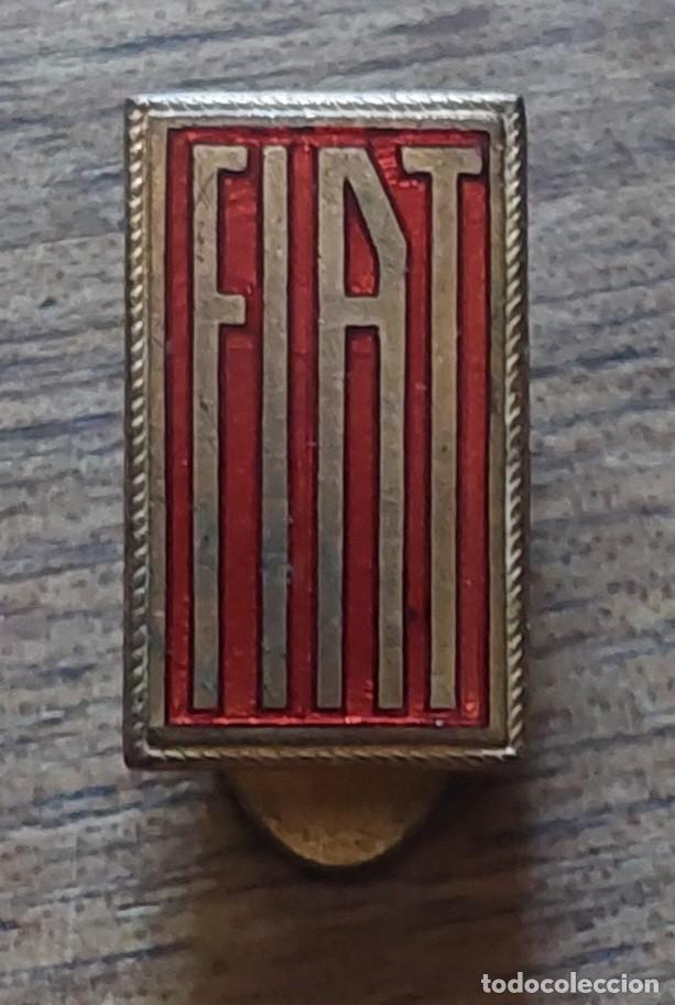 Voitures et Motocyclettes: Antiguo emblema Fiat