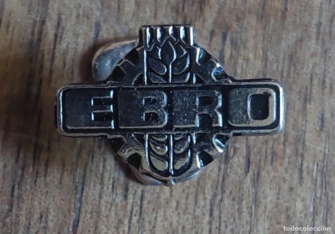 Coches y motocicletas: Antiguo emblema Ebro