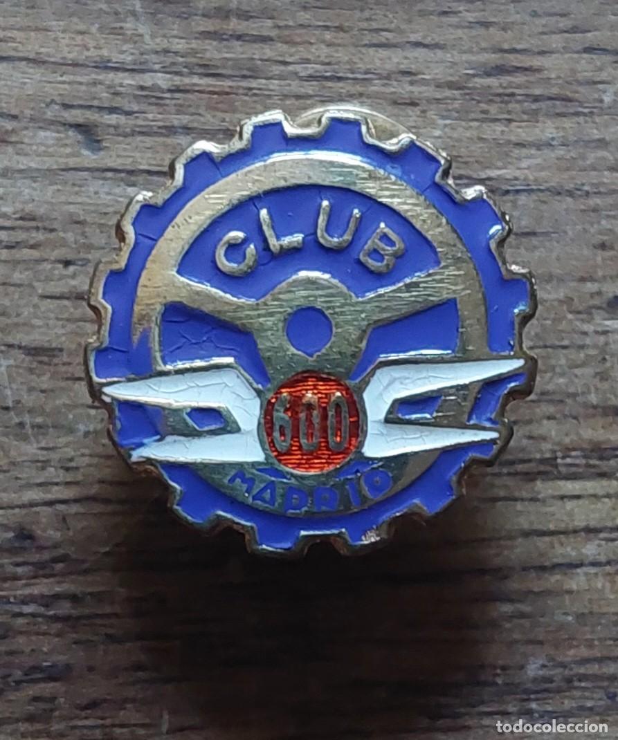 Coches y motocicletas: Antiguo emblema Club 600 Madrid