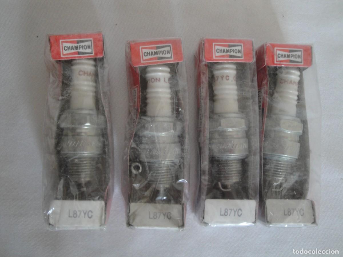 Coches y motocicletas: 4 Buj&iacute;as Champion L87YC. Nuevas