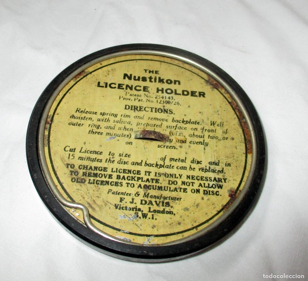 Coches y motocicletas: NUSTIKON. ANTIGUO PORTA-LICENCIAS DE SUCCI&Oacute;N PARA AUTOS CL&Aacute;SICOS.