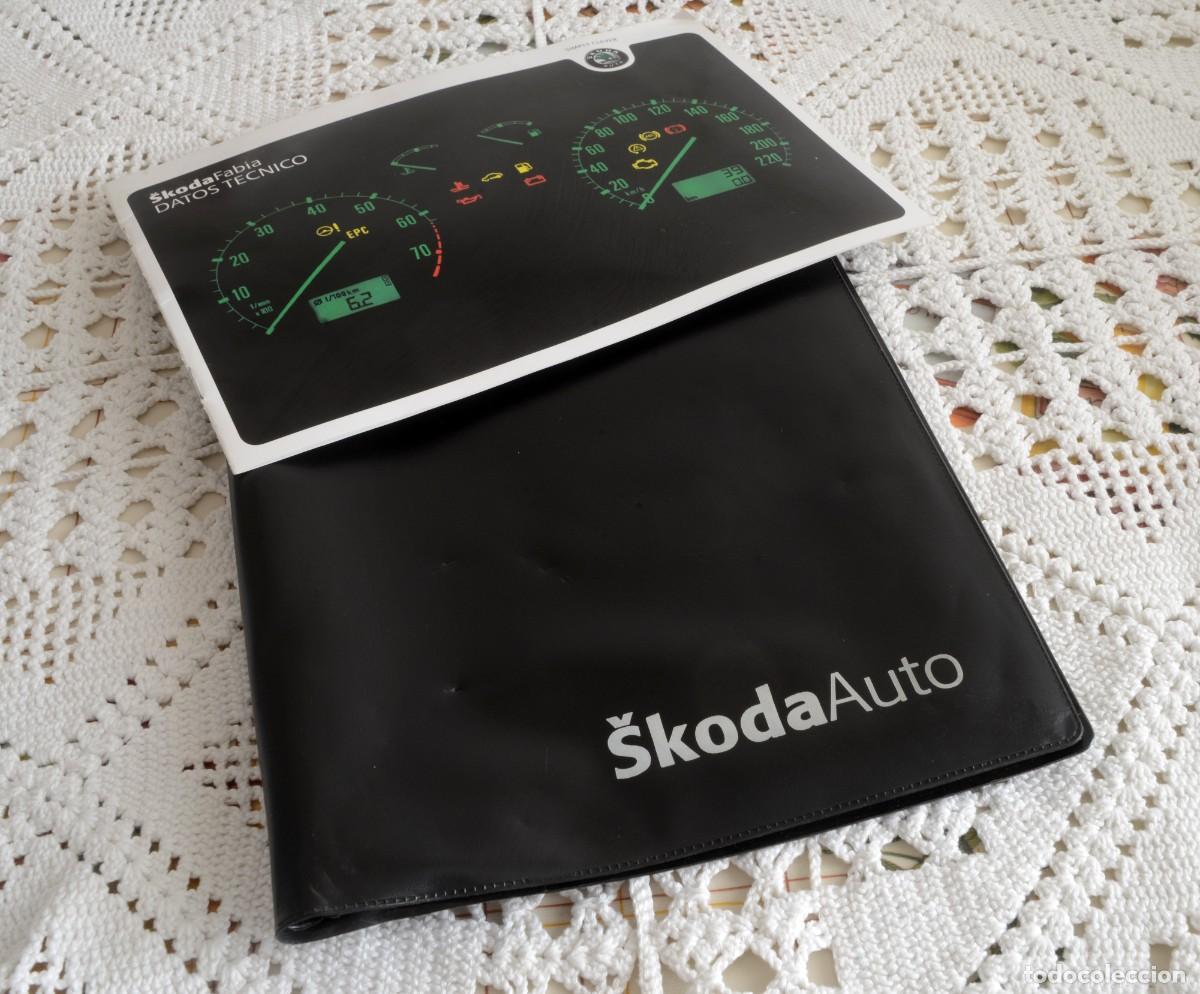 Coches y motocicletas: CARPETA DE PL&Aacute;STICO PARA DOCUMENTACI&Oacute;N SKODA + DATOS T&Eacute;CNICOS SKODA FABIA