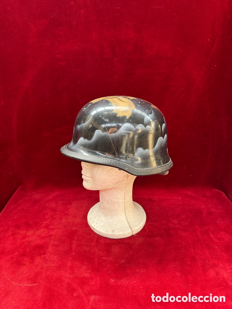 Coches y motocicletas: Bonito casco de moto,imitando casco aleman militar!