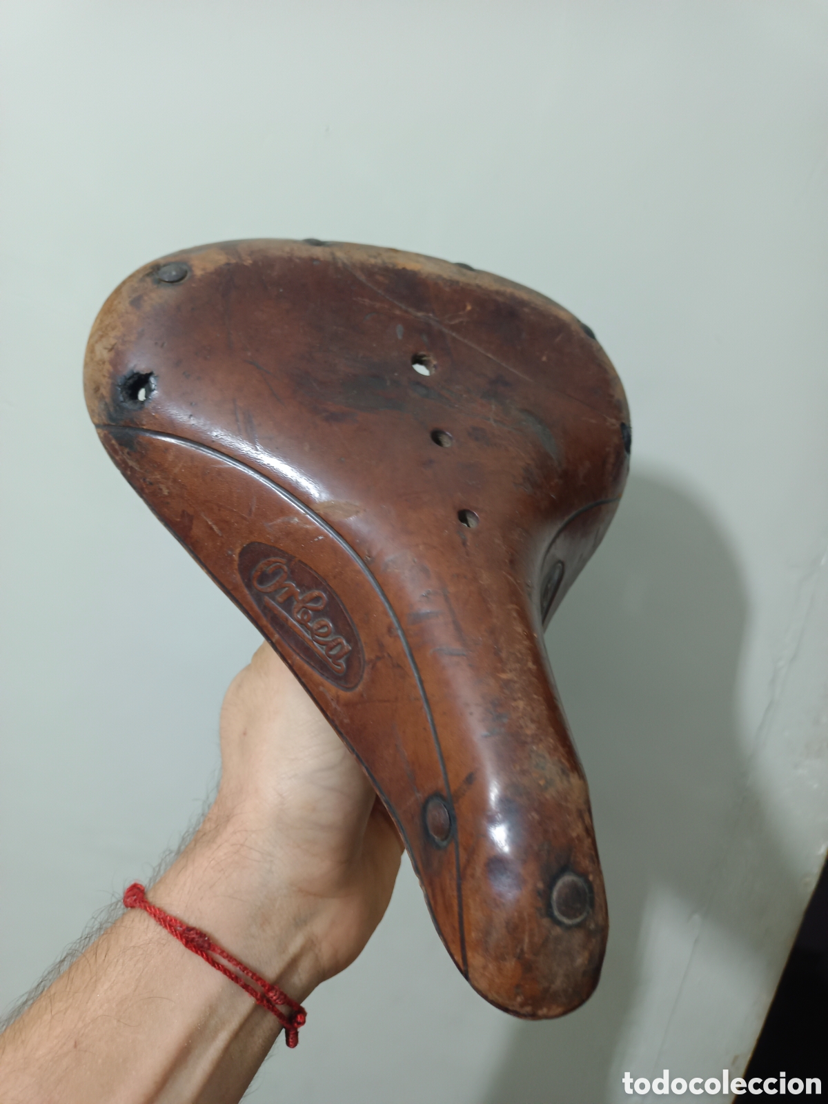 Coches y motocicletas: Antiguo sillin con muelles bicicleta marca Orbea piel