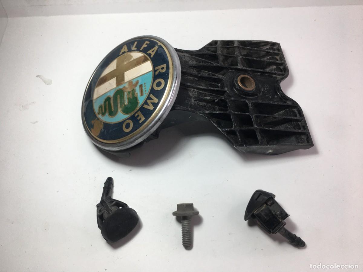 Coches y motocicletas: EMBLEMA CAP&Oacute; ALFA ROMEO