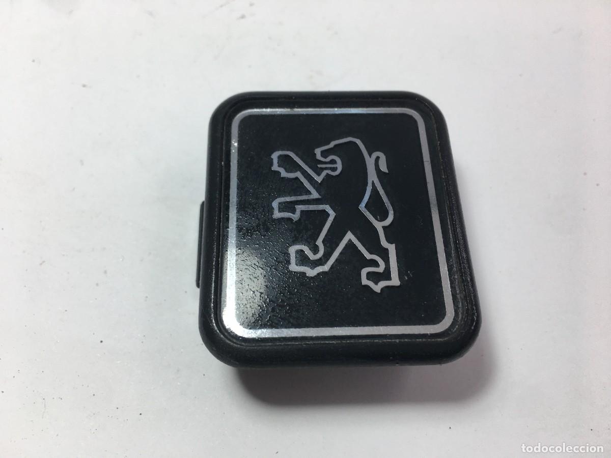 Coches y motocicletas: EMBLEMA LOGO PEUGEOT