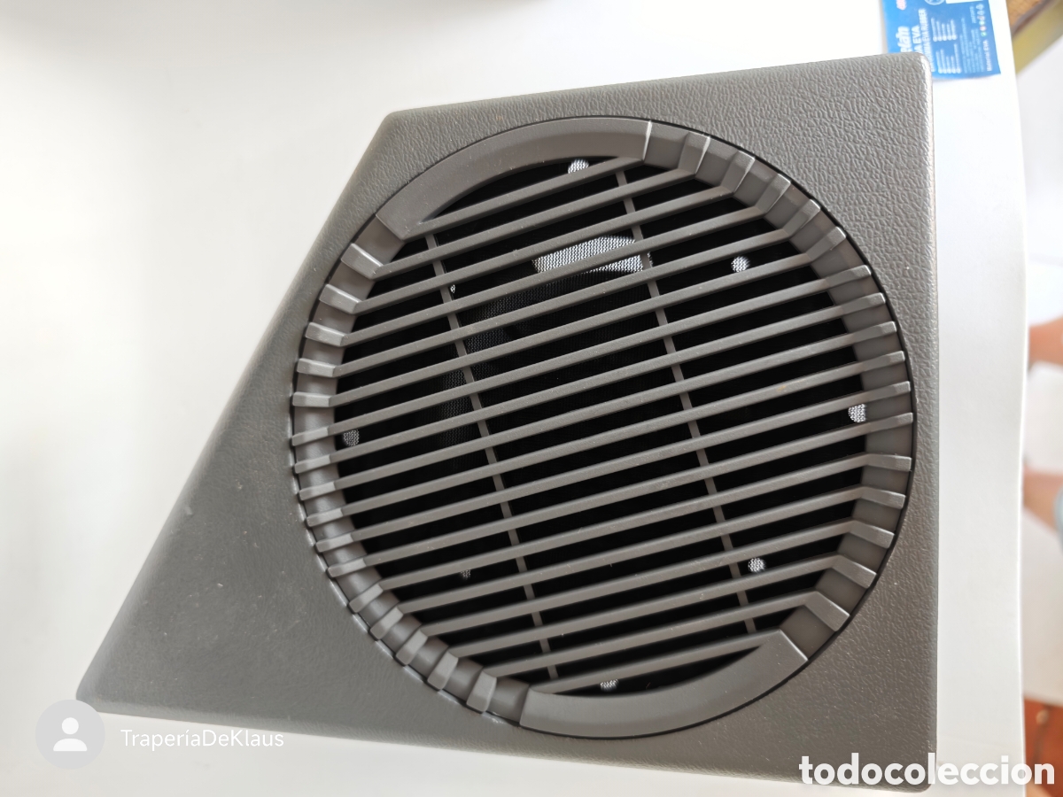 Coches y motocicletas: Rejilla protectora de pl&aacute;stico con rejilla interior para altavoz - car244