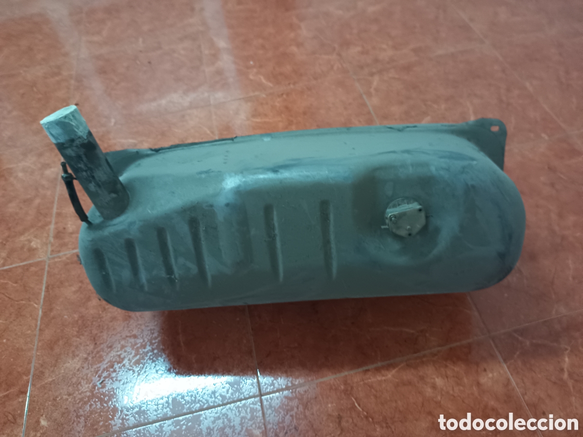Coches y motocicletas: Renault 8 dep&oacute;sito gasolina