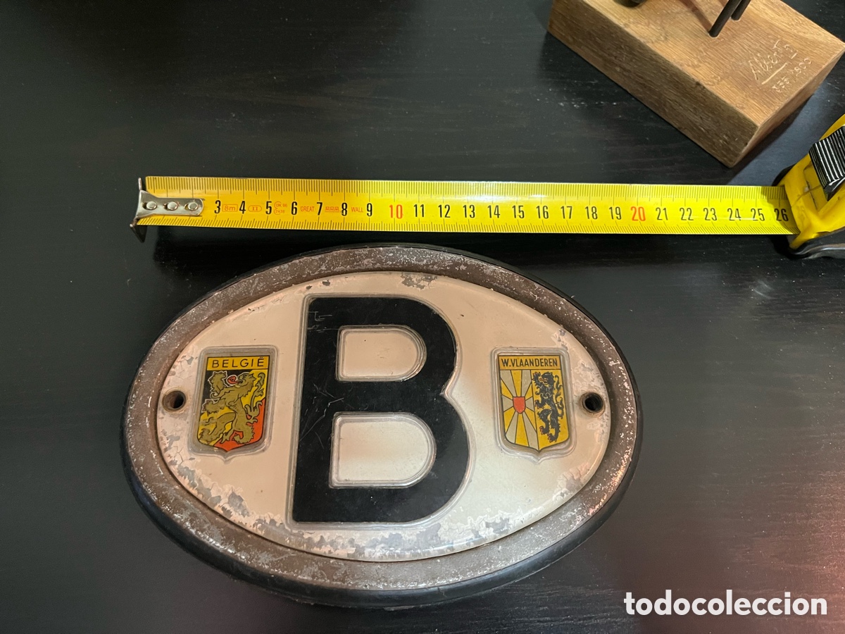 Coches y motocicletas: Placa antigua Belga de identificaci&oacute;n de coche cl&aacute;sico. B&eacute;lgica Belgie W.Vlaanderen.