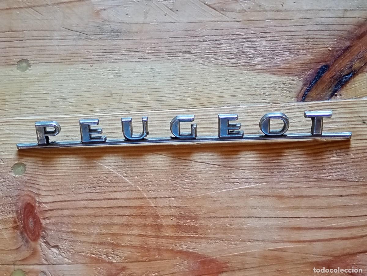 Coches y motocicletas: Peugeot. Emblema para coche.