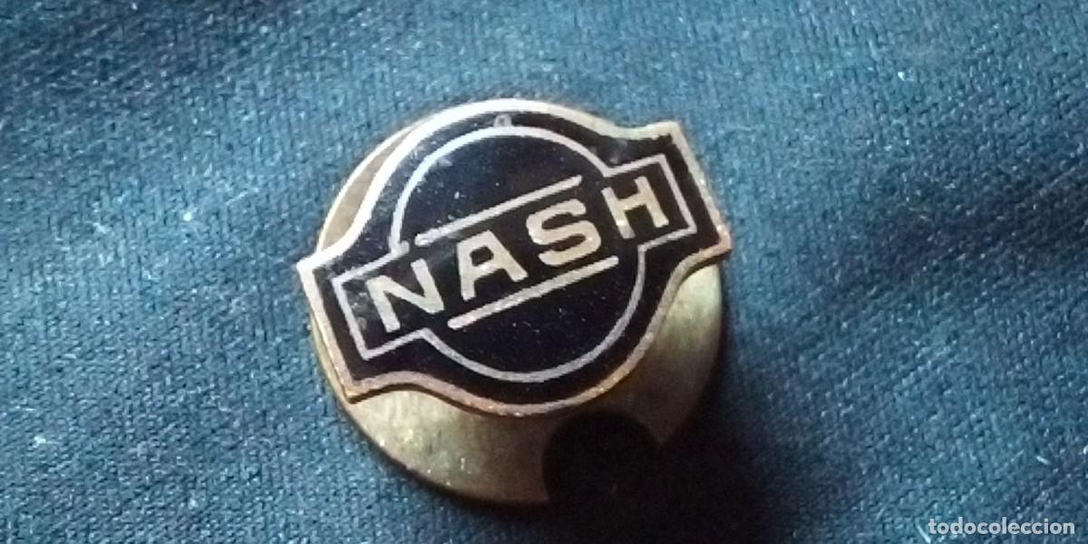 Coches y motocicletas: INSIGNIA OJAL NASH AUTOM&Oacute;BIL BARCELONA A&Ntilde;OS 20/30 FABRICANTE MIR EXJUGADOR F&Uacute;TBOL BARCELONA CL&Aacute;SICO