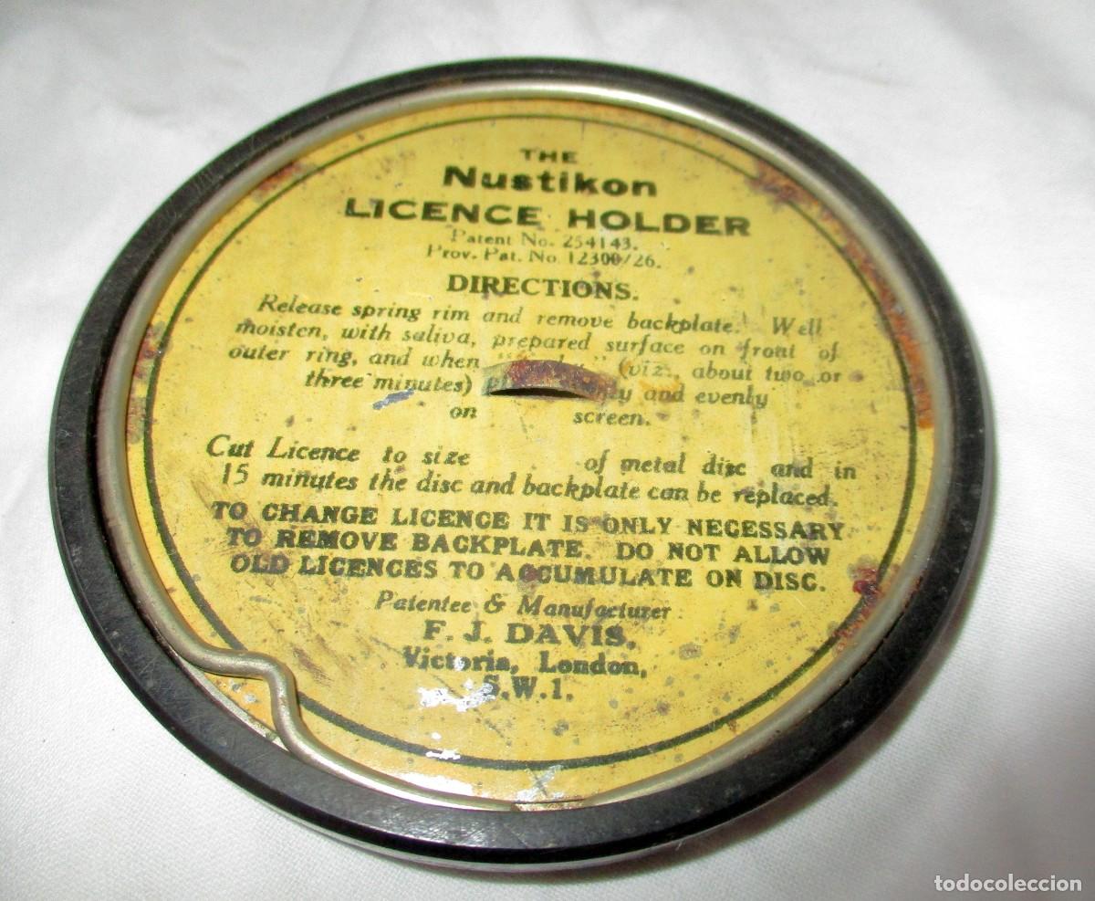 Coches y motocicletas: NUSTIKON. ANTIGUO PORTA-LICENCIAS DE SUCCI&Oacute;N PARA AUTOS CL&Aacute;SICOS.
