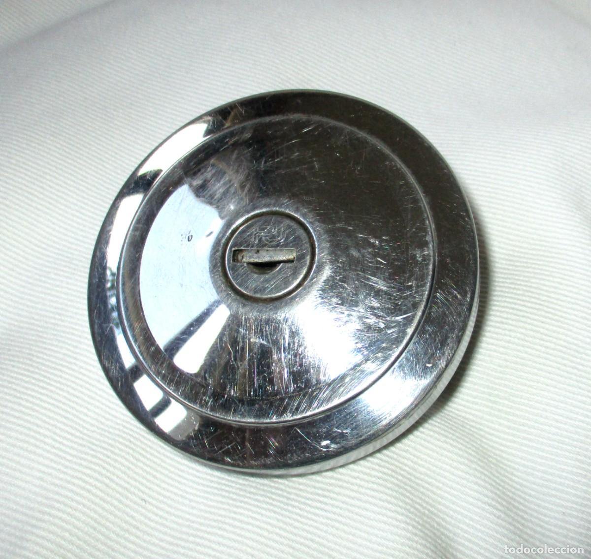 Coches y motocicletas: TAP&Oacute;N PJ MADE IN FRANCE PARA DEP&Oacute;SITO DE COMBUSTIBLE DE MOTO CL&Aacute;SICA.