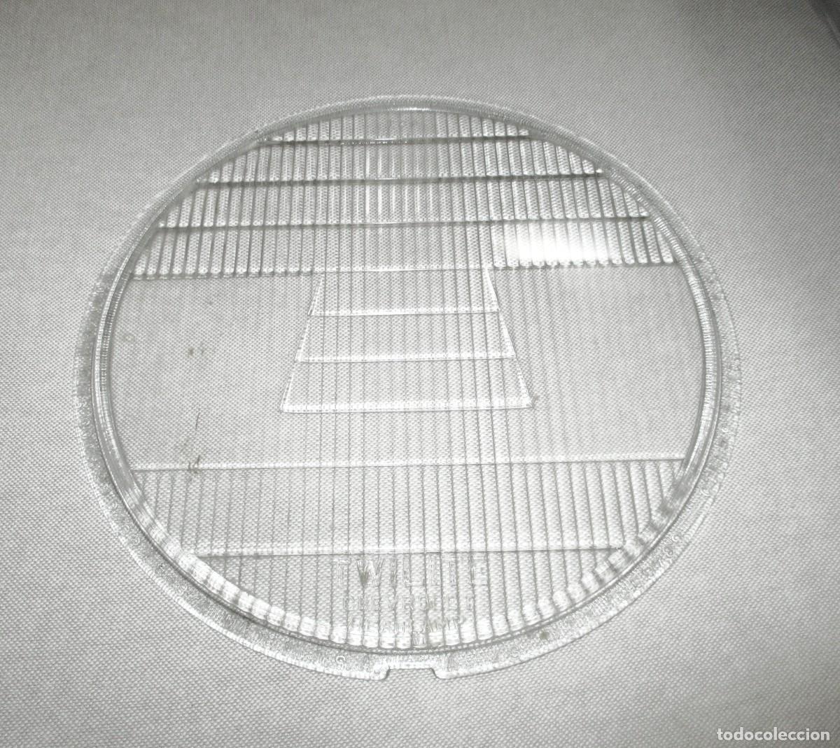 Coches y motocicletas: CRISTAL ORIGINAL TWILITE PARA FARO DELANTERO DE CHEVROLET CL&Aacute;SICO. 23,5 CMS. DE DI&Aacute;METRO.