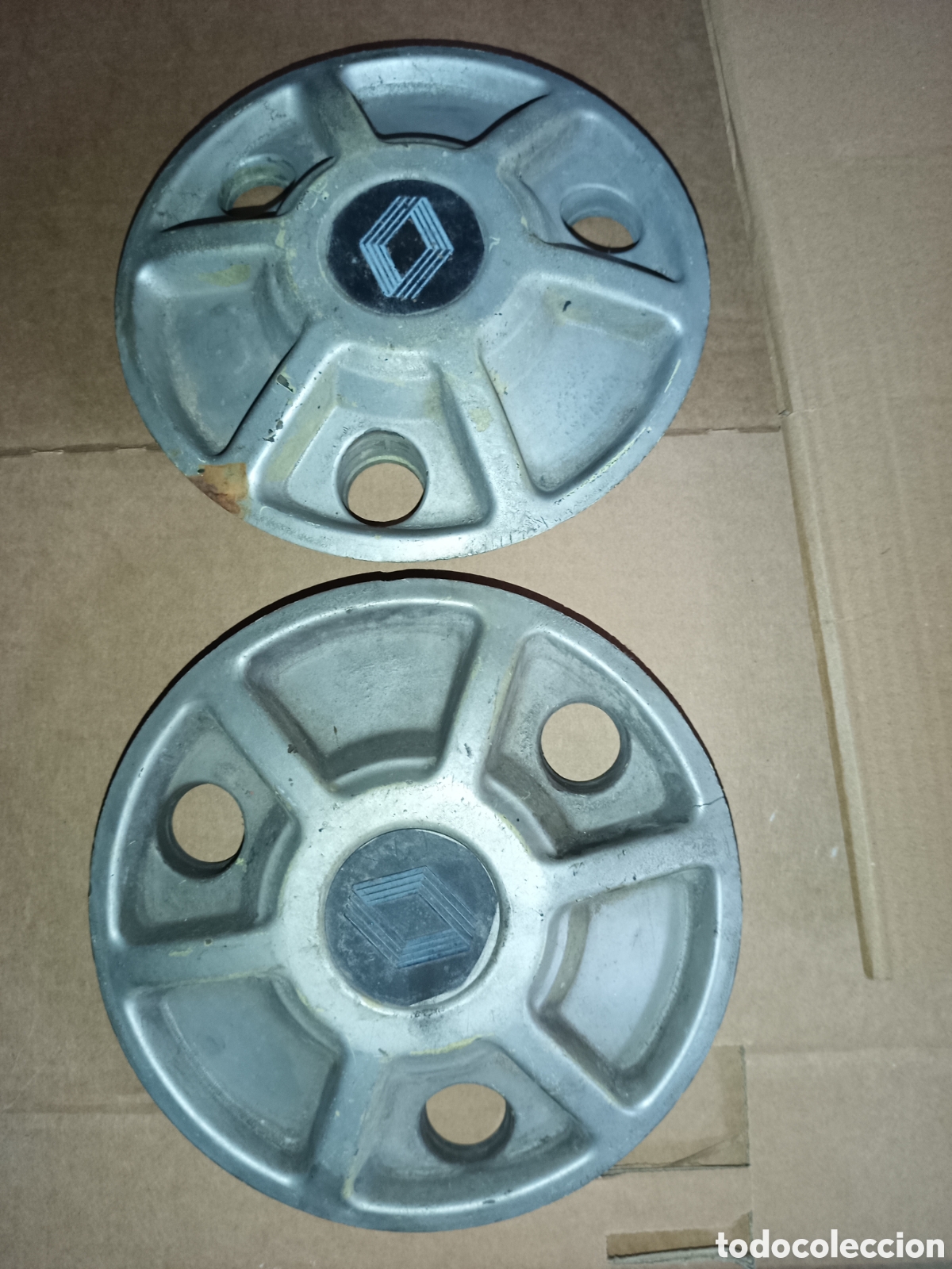 Coches y motocicletas: Tapacubos Renault r12 R15 r17