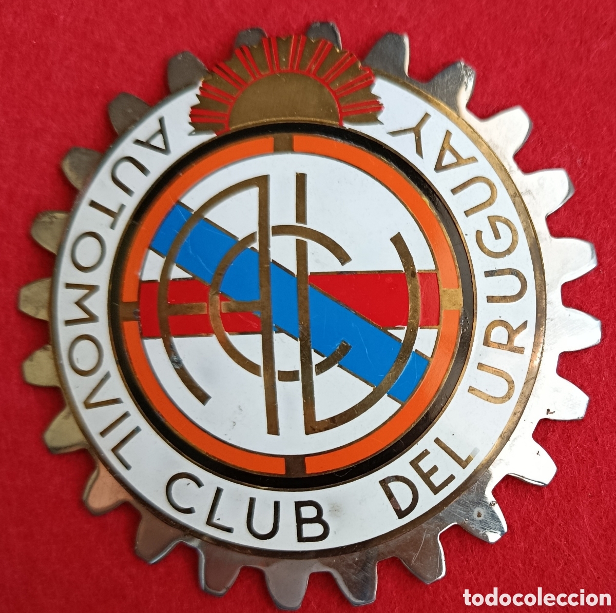 Coches y motocicletas: ANTIGUA PLACA CHAPA EMBLEMA COCHE CLASICO AUTOMOBILE CAR GRILL BADGE CLUB URUGUAY