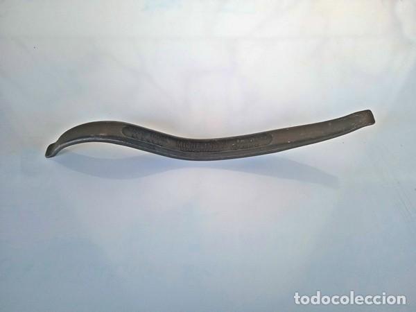 Coches y motocicletas: Palanca para ruedas marca Michelin