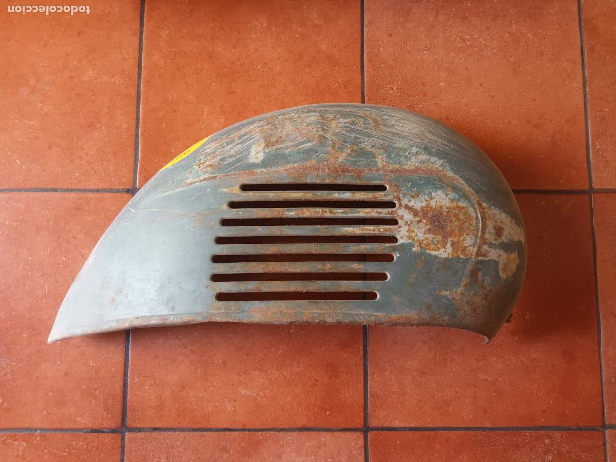 Coches y motocicletas: COFANO MOTO VESPA CLASICA