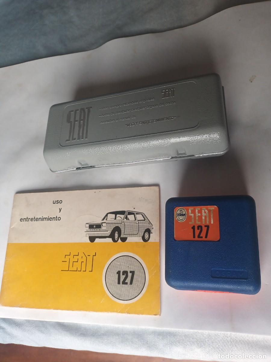 Coches y motocicletas: ACCESORIOS ORIGINALES SEAT 127 PRIMERA SERIE.MANUAL Y CAJAS DE HERRAMIENTAS Y LAMPARAS DE REPUESTO.