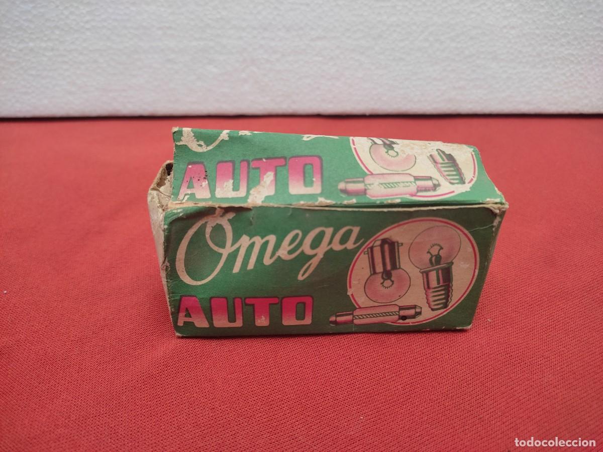 Coches y motocicletas: antigua caja de bombillas Omega Auto para coches vintage - incompleta - solo 7 bombillas