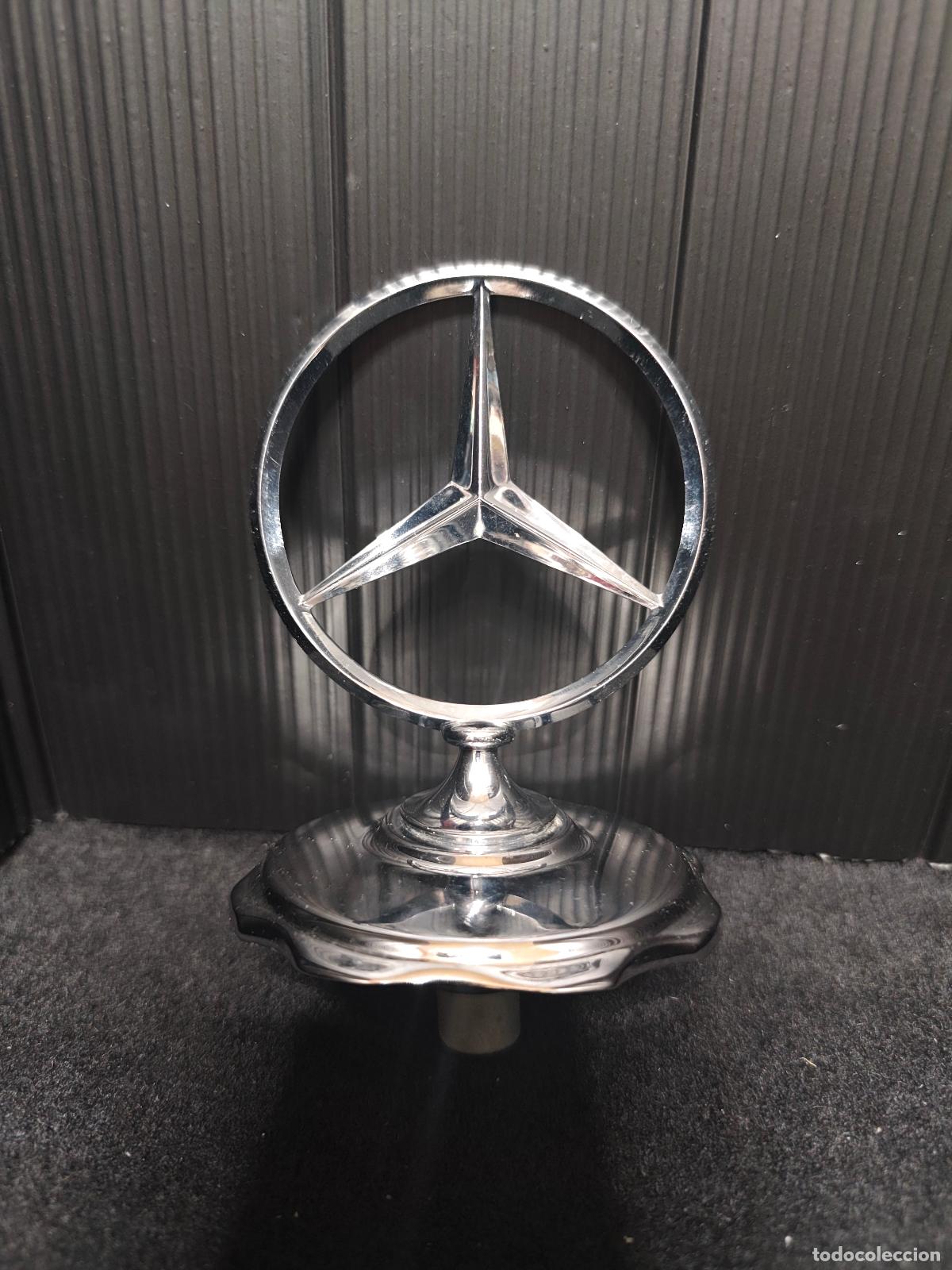 Coches y motocicletas: TAP&Oacute;N RADIADOR MERCEDES BENZ A&Ntilde;O 1965