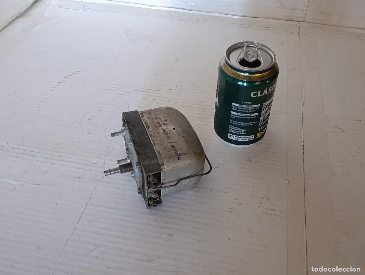 Coches y motocicletas: Motor limpiaparabrisas antiguo BOSCH WSA coche cl&aacute;sico
