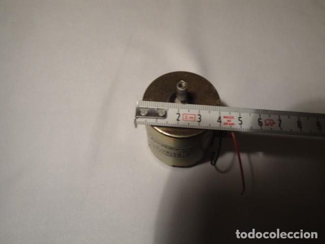 Repuestos y piezas: Motor corriente cont&iacute;nua a 12 voltios. - Foto 7