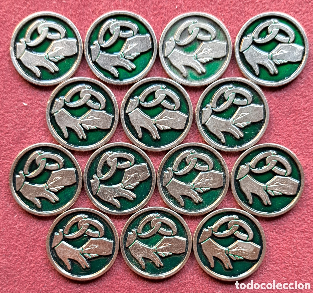 Repuestos y piezas: Lote de 14 centros para trofeos y medallas. Motivo: enlace matrimonial