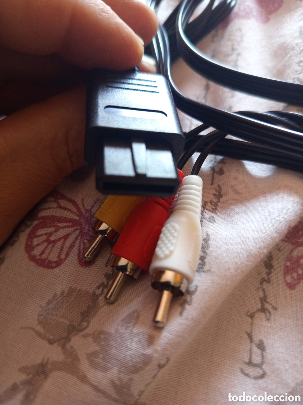 Repuestos y piezas: Cable de audio y video de video Consola